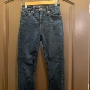 Madewell Petite Curvy High-Rise Skinny Jeans in Hayes Wash